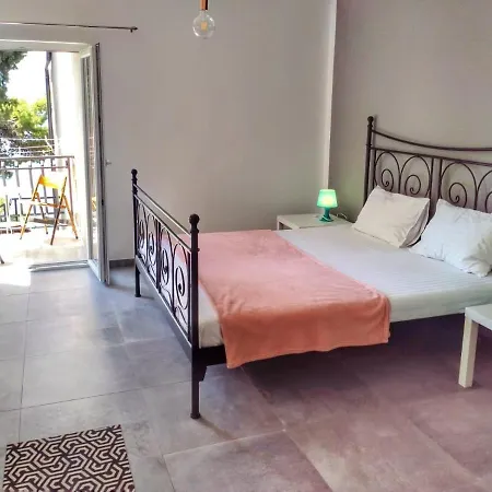 Minimalistic Oasis By The Sea In Stanici *