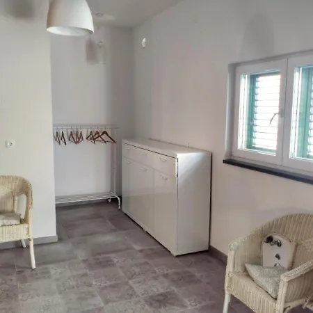 Minimalistic Oasis By The Sea In Stanici بيت للعطل سيلينا