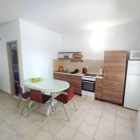 Minimalistic Oasis By The Sea In Stanici بيت للعطل سيلينا